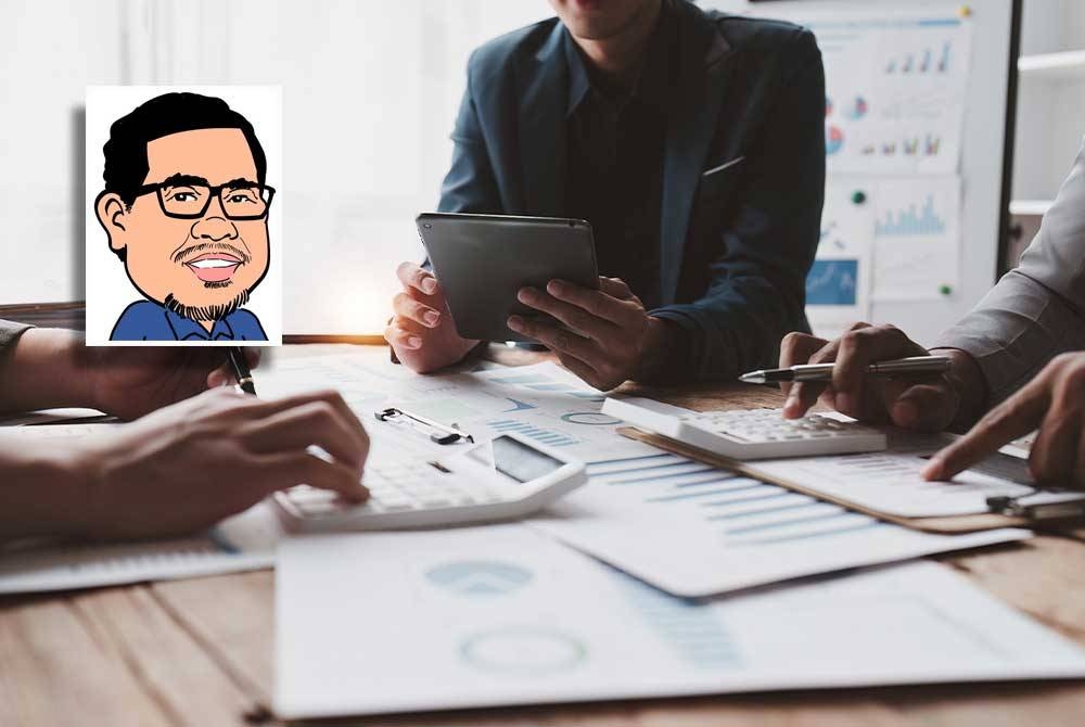 Ketika mentadbir, mengurus dan memimpin perniagaan, usahawan kena membuat pelbagai keputusan berbentuk strategik kerana ia babitkan operasi, kewangan dan juga libatkan ahli pasukan. - Gambar hiasan 123rf (Gambar kecil: POK NIK DEEN)