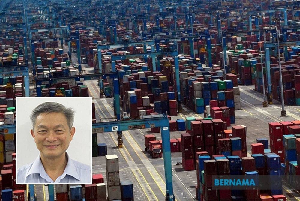 Kemasukan pelabur asing bukan sahaja membuka peluang pekerjaan baharu bahkan mampu melonjakkan pertumbuhan KDNK Malaysia. Gambar kecil: Kim Leng