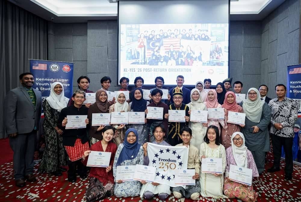 Seramai 23 pelajar Malaysia telah menamatkan program pertukaran selama enam bulan di Amerika Syarikat menerusi Program Pertukaran Belia dan Pengajian Kennedy-Lugar (YES), yang bukan sahaja memberi pendedahan kepada kehidupan pelajar sekolah menengah di negara itu, malah membuka peluang untuk mereka memperkenalkan budaya, masyarakat dan identiti Malaysia kepada komuniti antarabangsa.