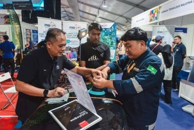 Sambutan Hari TVET Negara 2026 yang berlangsung baru-baru ini di Dataran Putrajaya menjadi platform utama dalam mengetengahkan kepentingan Pendidikan dan Latihan Teknikal dan Vokasional (TVET) sebagai pemacu agenda pembangunan kemahiran negara.