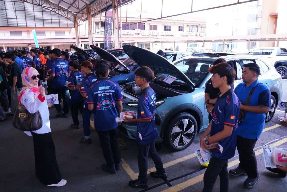 Pameran interaktif, demonstrasi teknologi terkini, sesi perkongsian kerjaya TVET serta lawatan ke fasiliti latihan bertaraf industri.