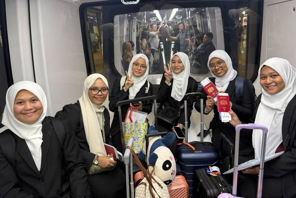 Enam pelajar UC TATI antara yang terpilih untuk melanjutkan pelajaran ke Guangzhou, China.