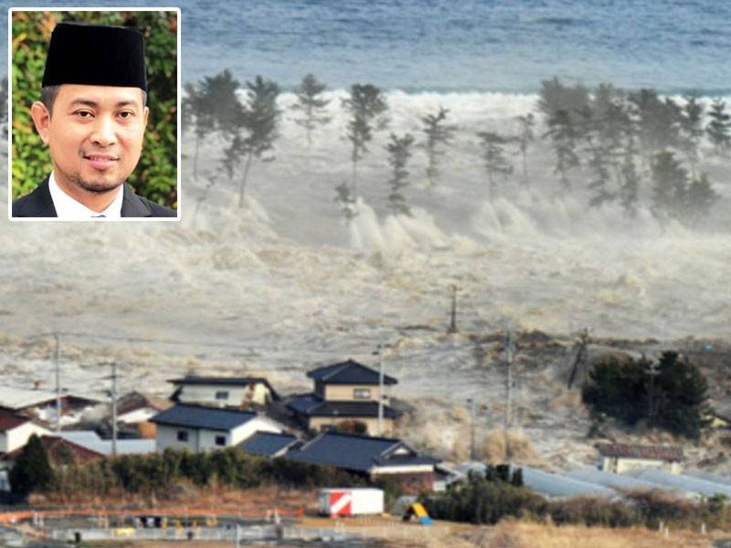 Terdahulu, tular satu khabar angin di aplikasi sosial WhatsApp mengenai kejadian tsunami yang bakal melanda Johor dan Singapura.
