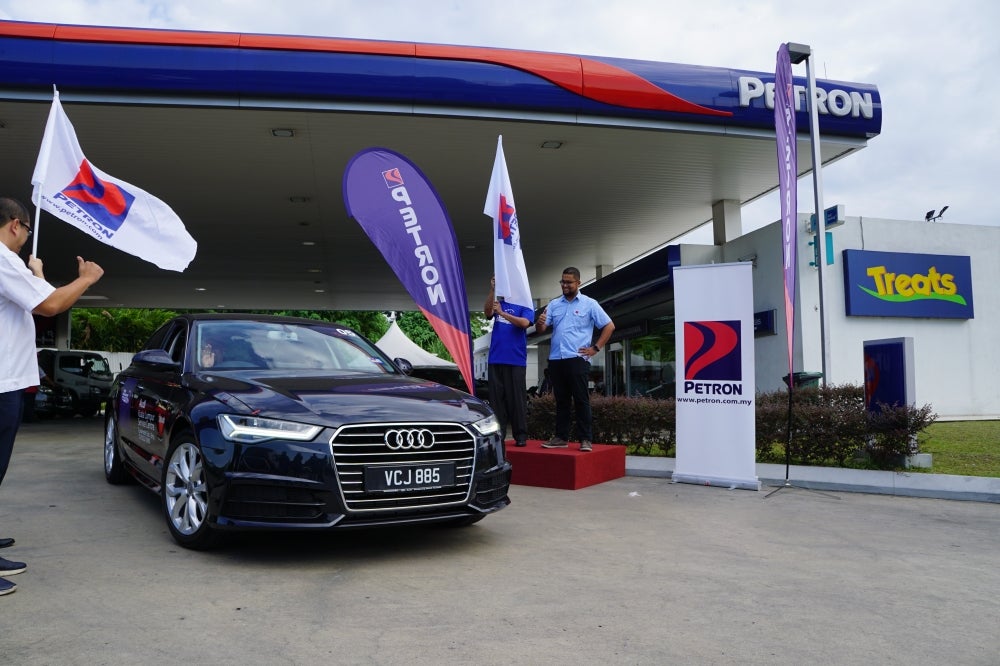 Pemanduan bermula dari stesen minyak Petron MRR2 Selayang.