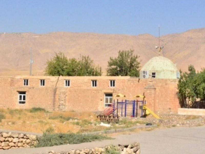 Struktur asal Masjid Eyyubi tersebut di lembah gurun di tenggara wilayah Batman.