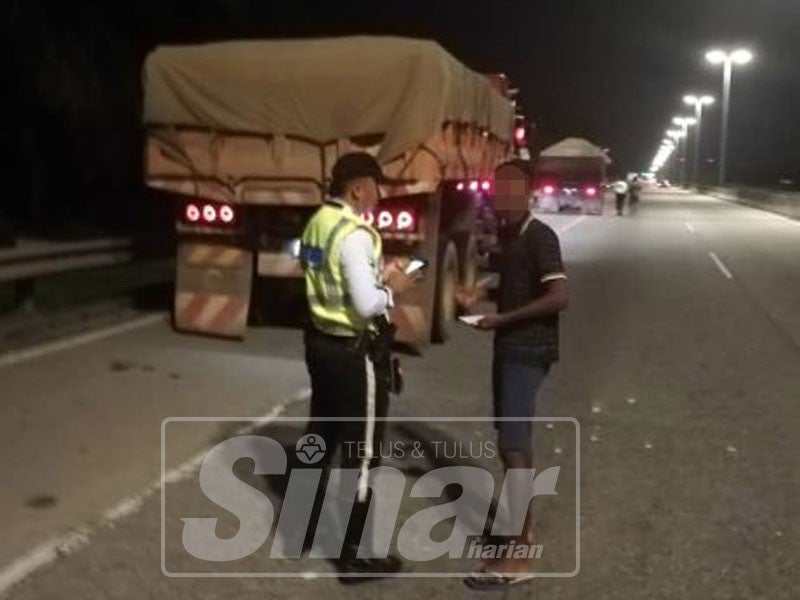 Antara kenderaan yang diperiksa dalam operasi tersebut.