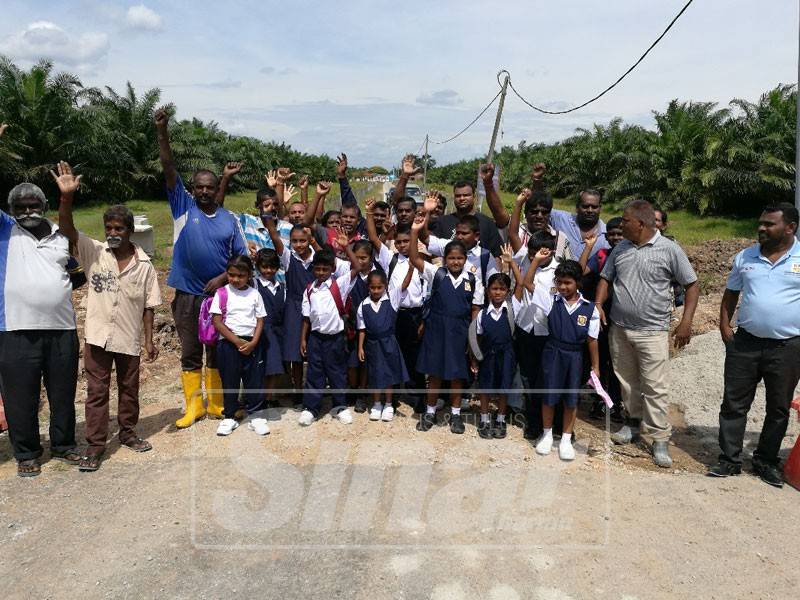 Penduduk memohon kemudahan jejantas untuk keperluan murid sekolah dapat disegerakan.