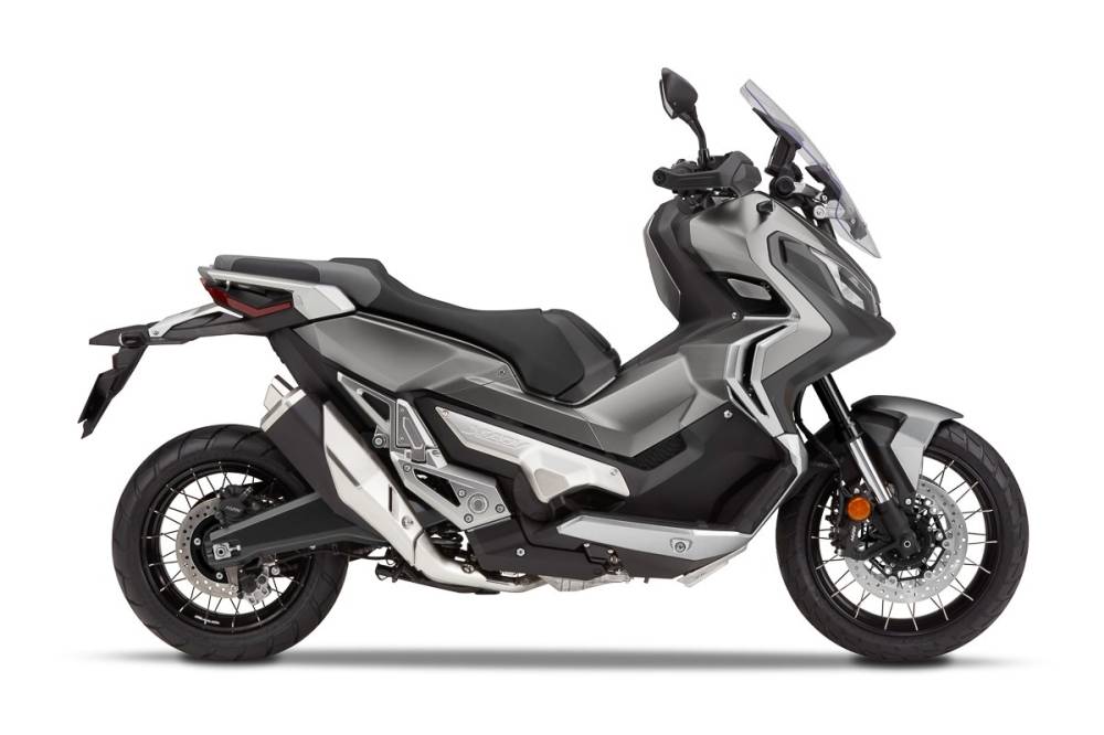 Honda X-ADV Mat Moonstone Silver Metallic.