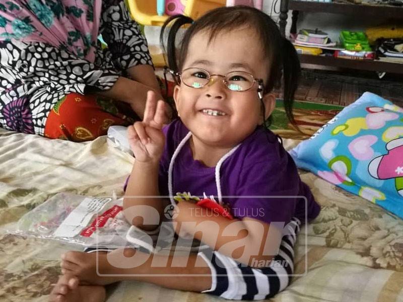 Keletahnya yang comel pasti menarik hati sesiapa sahaja.