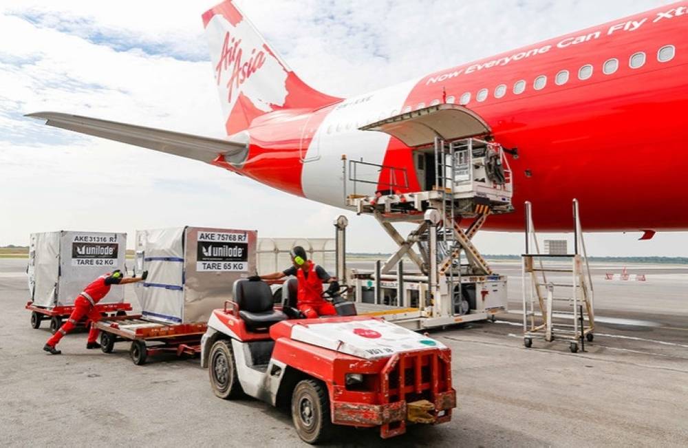 Tasco berupaya memanfaatkan kemudahan ruang tempahan dalam mana-mana rangkaian AirAsia menerusi kerjasama tersebut.