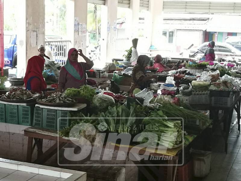 Pasar Beris Kubor Besar kini hanya tinggal sembilan peniaga.