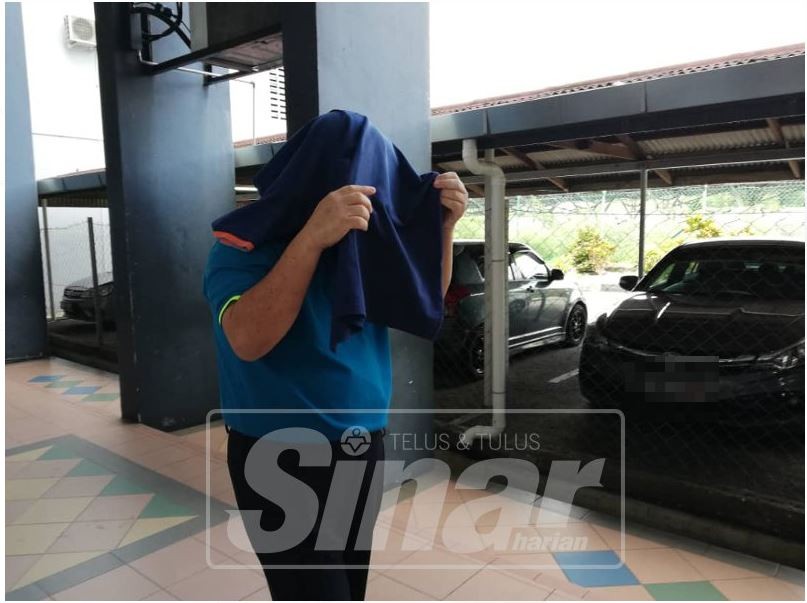 Loo Peng Wah mengaku tidak bersalah atas semua tuduhan yang dibacakan. 