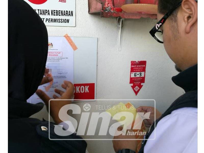 Penguatkuasa kesihatan mengeluarkan notis penutupan kepada sebuah kilang kopi di sini.
