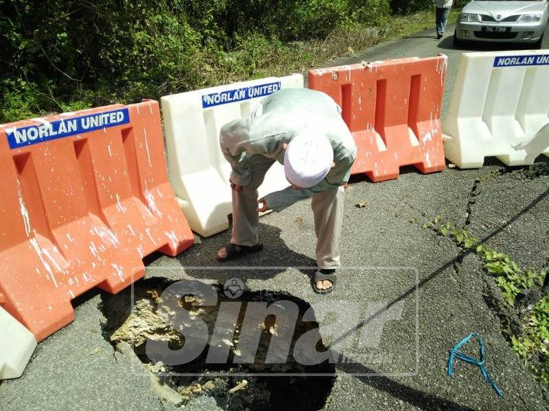 Jika dibiarkan berterusan, keadaan jalan akan menjadi lebih teruk.