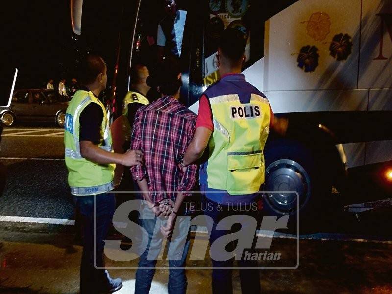 Penumpang bas yang didapati positif dadah ditahan untuk tindakan selanjutnya. 