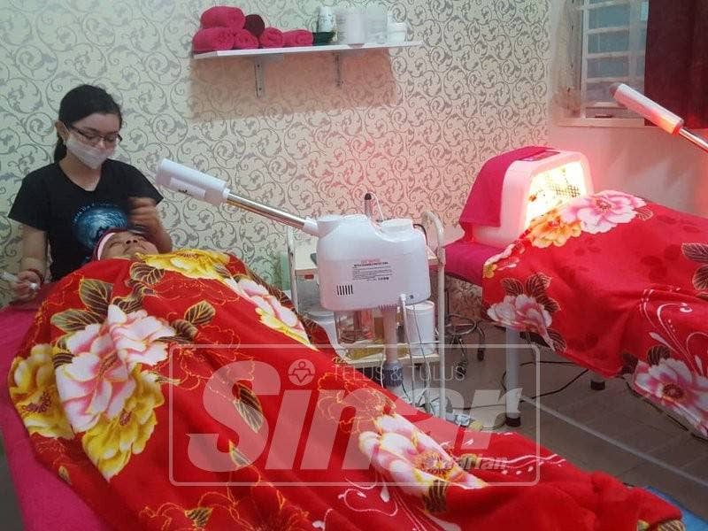  Kemudahan perkhidmatan rawatan kulit yang disediakan khas untuk pengguna Aqu Syanteq.