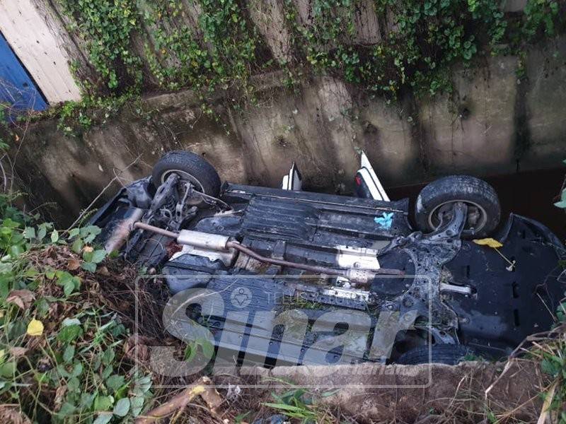 Mangsa maut di lokasi kejadian.
