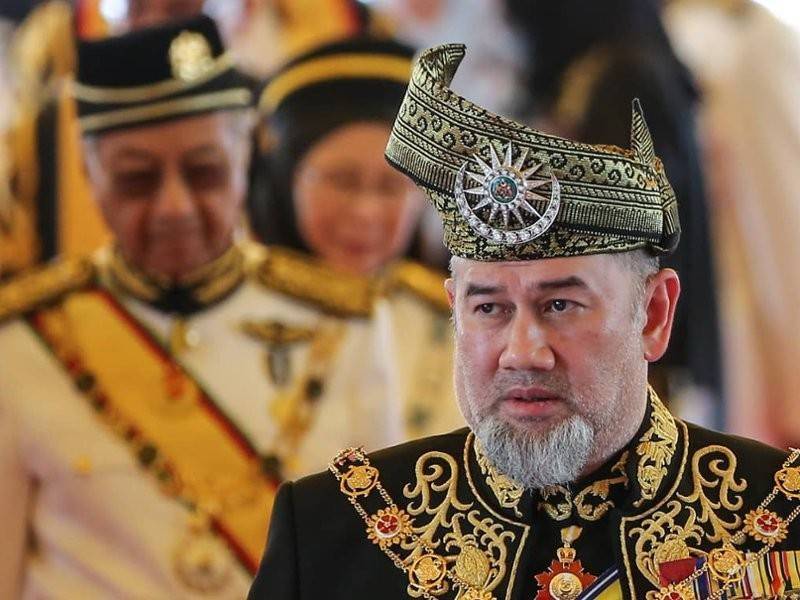 Sultan Muhammad V, raja yang bersahaja