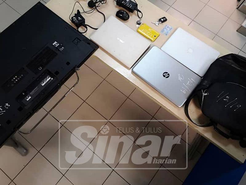 Antara barangan yang dirampas.