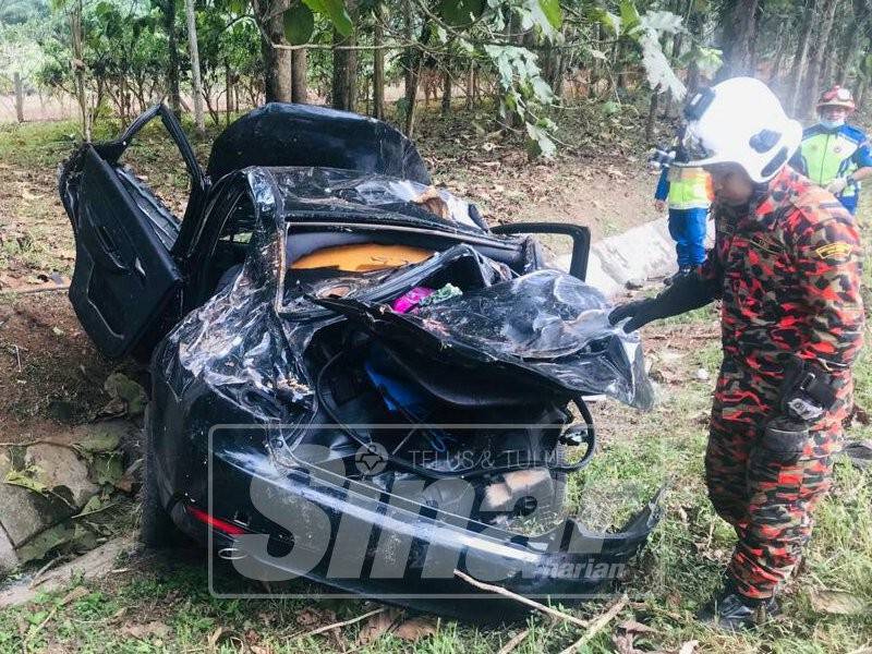 Keadaan kenderaan yang dinaiki pasangan adik beradik ini.
