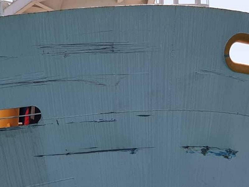 Kesan daripada pergeselan Kapal Malaysia, Polaris dengan kapal pengangkut pukal berdaftar di Greece yang berlaku tengah hari ini. - Foto Bernama