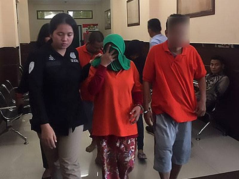 Pasangan terbabit menawarkan wang tunai RM57 kepada mangsa.