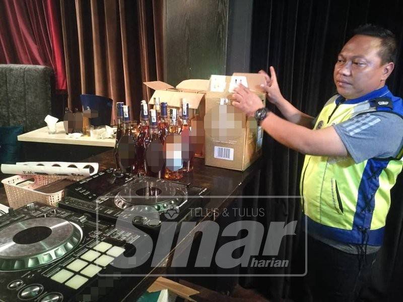 Antara barang yang dirampas.