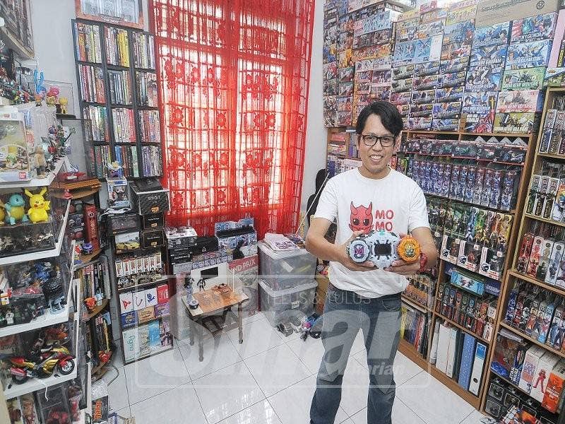 Imkamen sudah memiliki ribuan koleksi figure sejak kecil