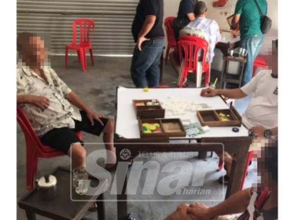 Suspek yang ditahan kerana terlibat judi haram