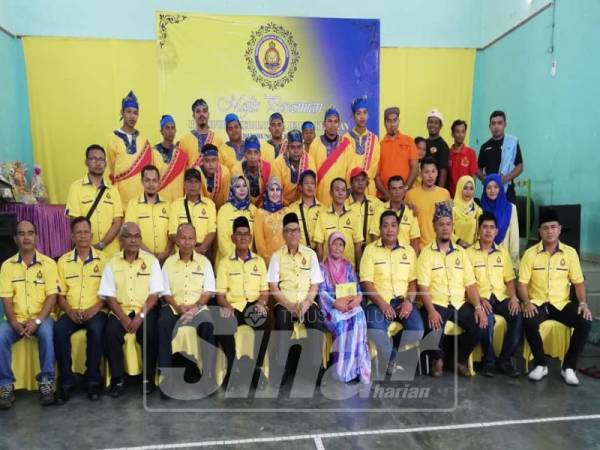 Ahli PKDJK Perhubungan Johor bergambar bersama di hari perasmian pertubuhan berkenaan