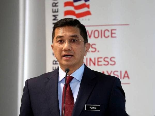 Mohamed Azmin. - Foto Bernama