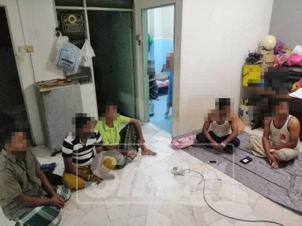 Antara warga asing yang ditahan oleh Jabatan Imigresen Pulau Pinang.