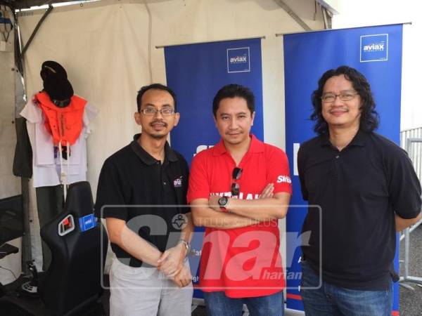 Mohd Tarmizi (kiri) sebelum ini pernah menyertai Karnival Karangkraf pada 2015.