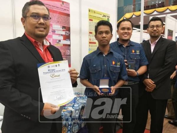 Kumpulan penyelidik Unisza pada pertandingan MPI 2019.
