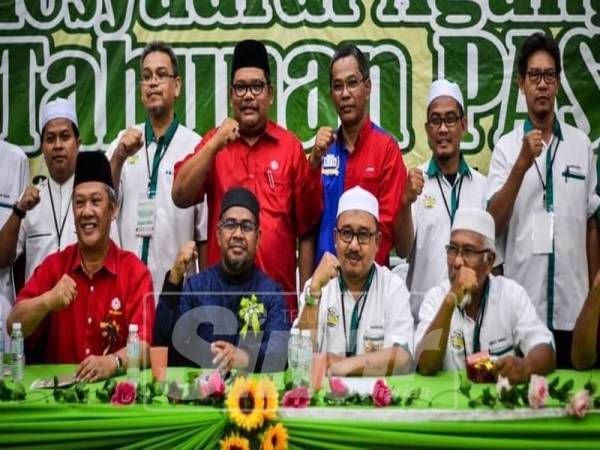 Mohd Hasnizan ketika Majlis Perasmian Mesyuarat Agung Tahunan Pas Kawasan Hulu Selangor.