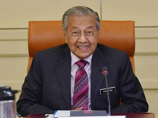 Perdana Menteri Tun Dr Mahathir Mohamad mempengerusikan Mesyuarat Majlis Tindakan Ekonomi di Bangunan Perdana Putra hari ini. - Foto Bernama