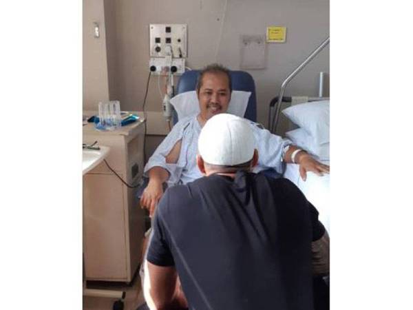 Nazril sudah mampu mengukir senyuman walaupun sebelum ini trauma dengan kejadian serangan pengganas itu