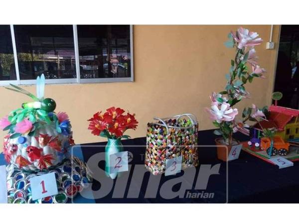 Barangan yang direka menggunakan barangan kitar semula.