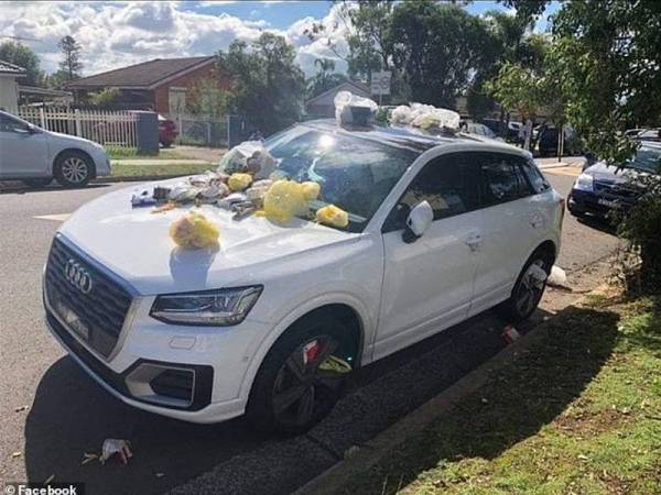 Kenderaan milik guru wanita beragama Islam di Sydney yang menjadi sasaran Islamofobia.

