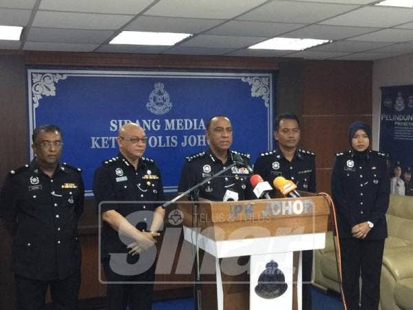 Mohd Khalil ketika sidang media