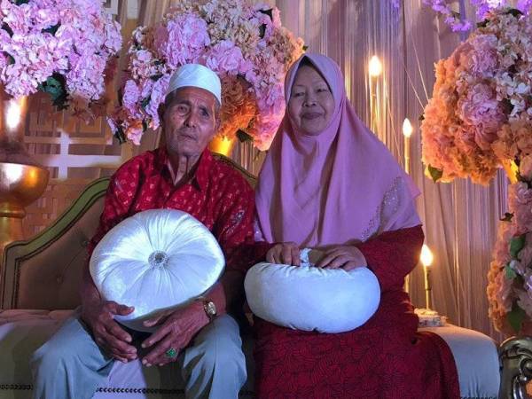 Hashimah dan suami Mohd Noor turut maut dalam kemalangan tersebut.