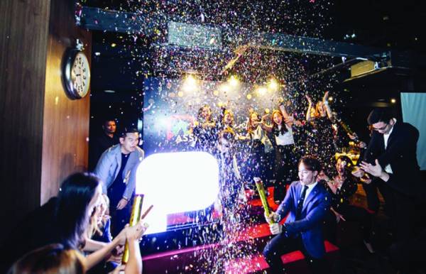 
Kemeriahan sekitar majlis pelancaran Passionation yang berlangsung di Kuala Lumpur, baru-baru ini.