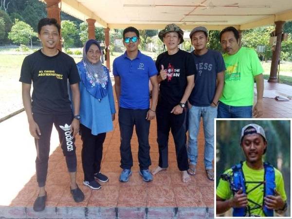 Mohd Zahiruddin (kiri) bersama sukarelawan lain menjadikan tapak perkhemahan Gua Tempurung sebagai lokasi beristirehat sepanjang misi pencarian Mohammad Ashraf.