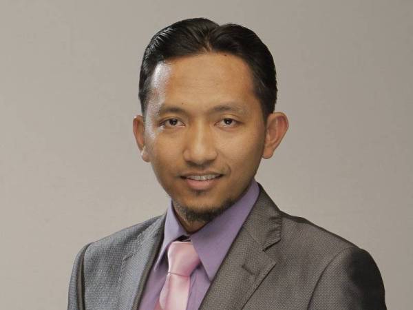 USTAZ ABD RAZAK MUTHALIB