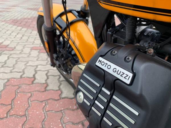 Nadi enjin V-twin 90 darjah.