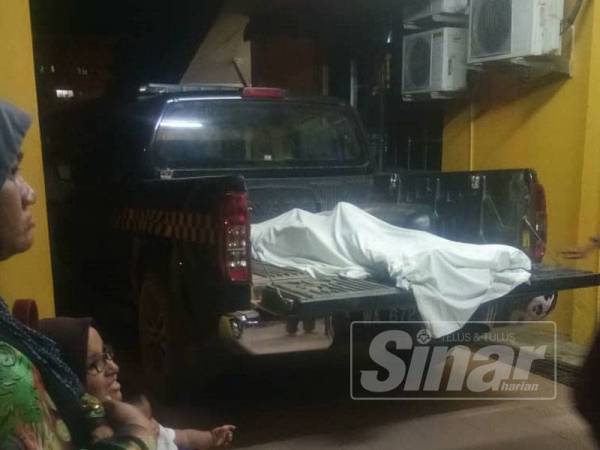 Mayat mangsa di hantar ke klinik sebelum ke Hospital Kuala Krai.