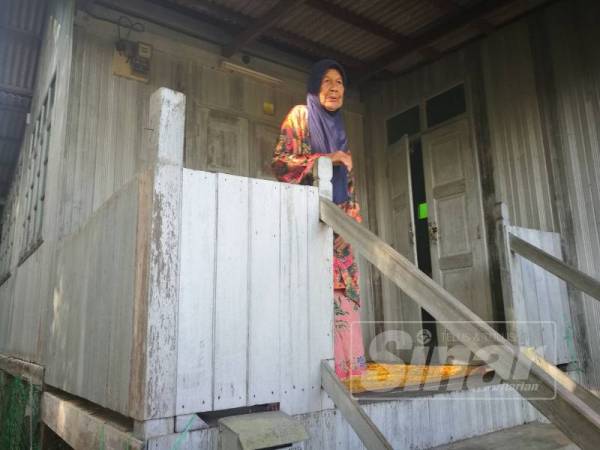 Tok Mun kini tinggal sebatang kara walaupun dianugerahkan ALLAH dengan umur yang panjang.