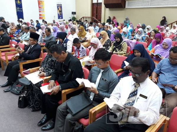 Kempen Jom Baca Bersama Untuk 10 Minit di Auditorium Perbadanan Perpustakaan Awam Kedah, hari ini.