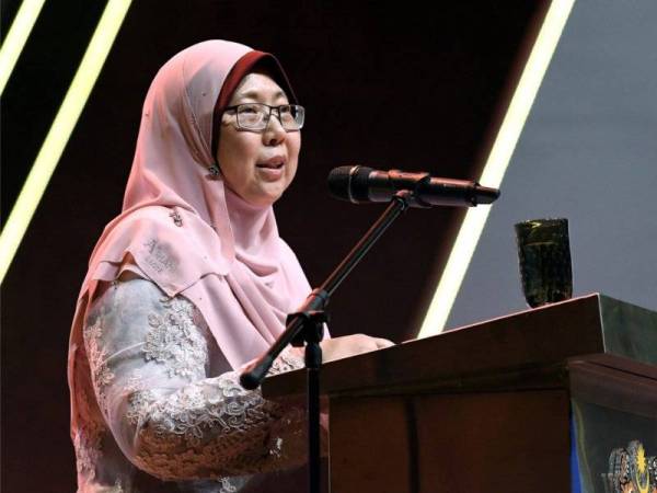 Timbalan Menteri di Jabatan Perdana Menteri Fuziah Salleh - Foto Bernama