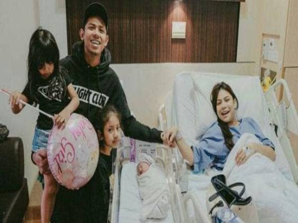 Pengacara, Nabil Ahmad